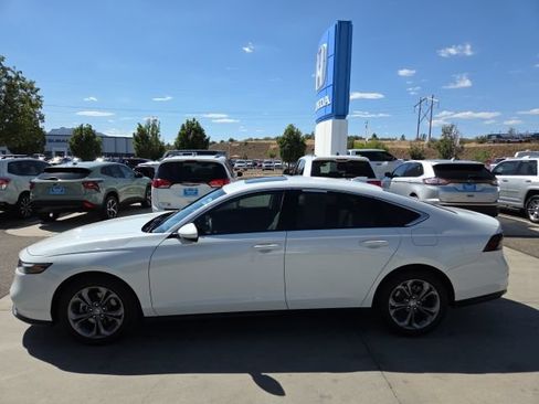 Certified 2024 Honda Accord EX image 8