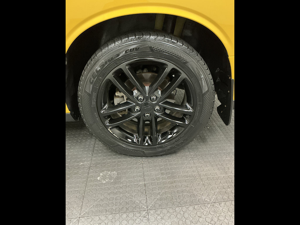 Used 2018 Dodge Challenger GT w/ Technology Group AWD/4WD image 24