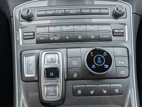 Used 2023 Hyundai Santa Fe Limited AWD/4WD image 22
