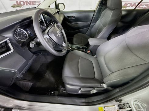 Certified 2020 Toyota Corolla LE image 24