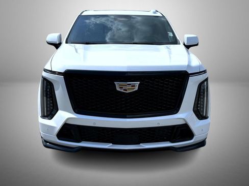 Certified 2025 Cadillac Escalade V w/ LPO, Floor Liner Package AWD/4WD image 2
