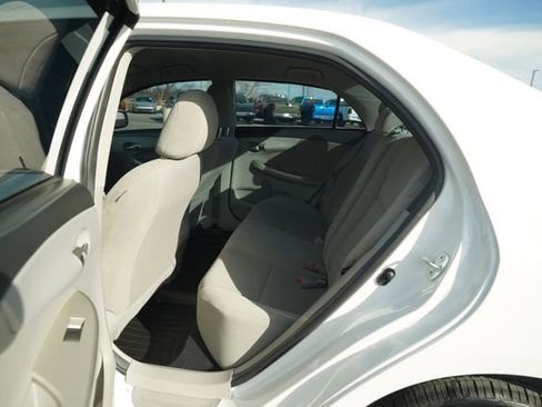 Used 2013 Toyota Corolla LE image 14