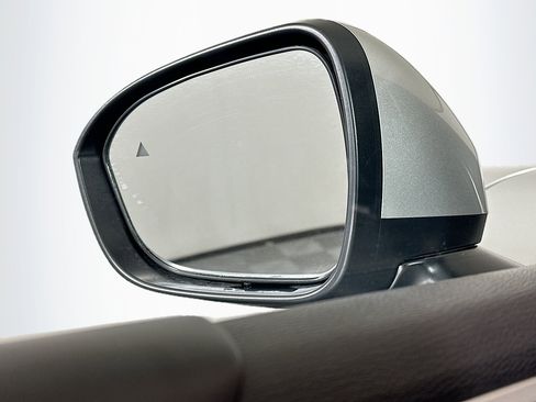 Used 2024 Mitsubishi Outlander SE image 16