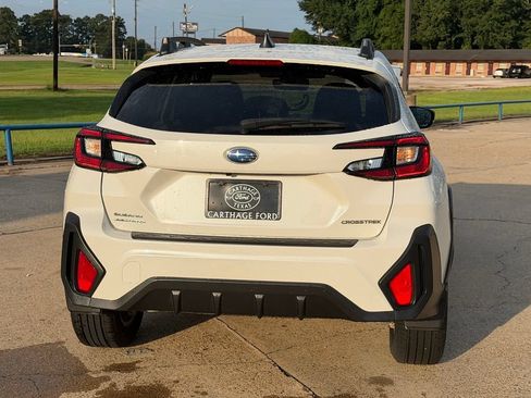Used 2024 Subaru Crosstrek 2.0i Premium AWD/4WD image 4