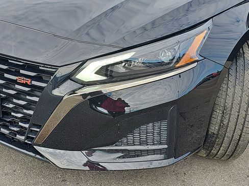 Used 2023 Nissan Altima 2.5 SR image 30