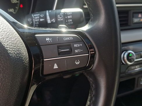 Used 2025 Honda Pilot Touring image 24