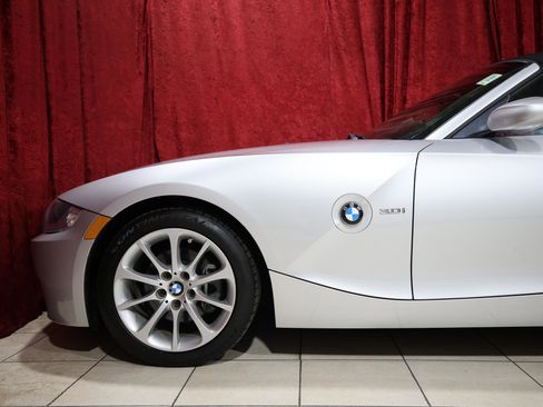 Used 2007 BMW Z4 3.0i image 6
