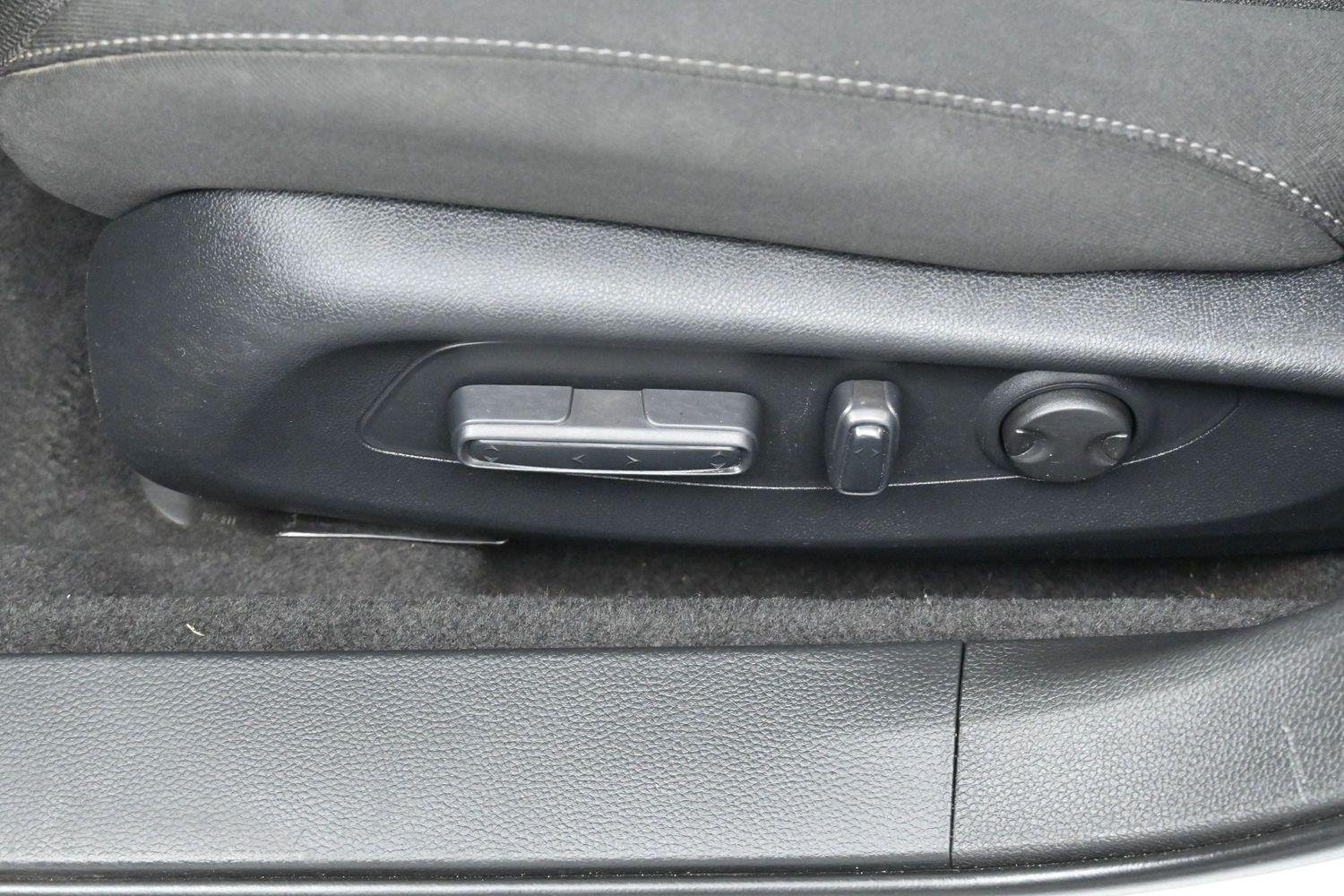 Used 2024 Honda Accord Sport image 12