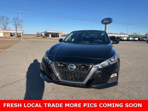 Used 2019 Nissan Altima 2.5 S image 2