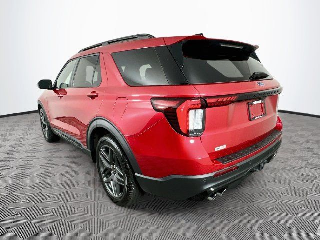 Certified 2025 Ford Explorer ST AWD/4WD image 9