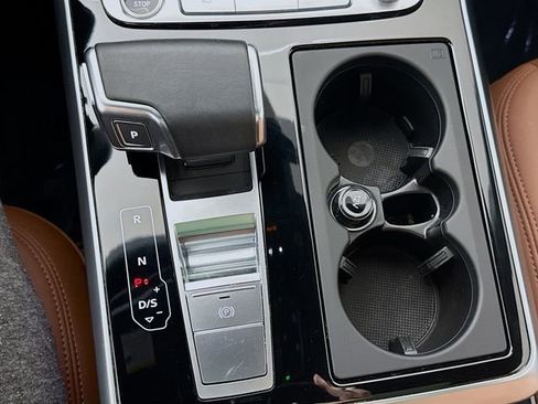 Used 2021 Audi Q7 3.0T Prestige w/ Prestige Package image 17