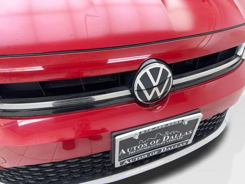 Used 2025 Volkswagen Jetta SE image 25