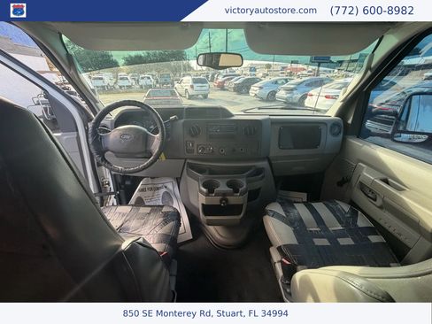 Used 2010 Ford E-150 and Econoline 150 RWD image 13