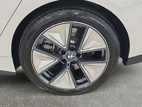 Certified 2025 BMW i4 xDrive40i w/ Premium Package image 30
