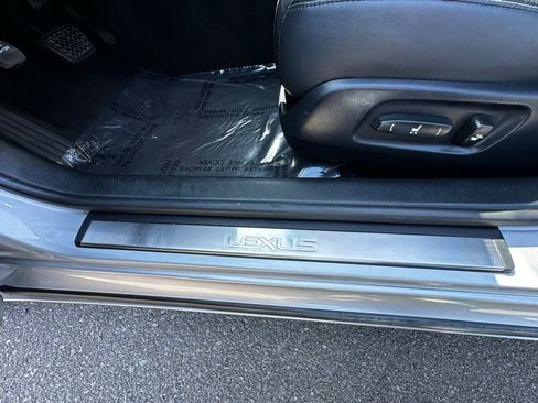 Used 2011 Lexus ES 350 FWD image 24