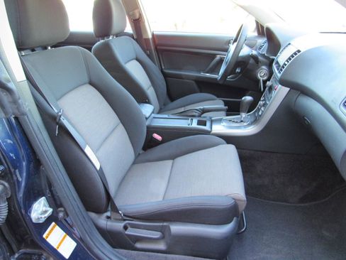 Used 2005 Subaru Legacy 2.5i AWD/4WD image 6