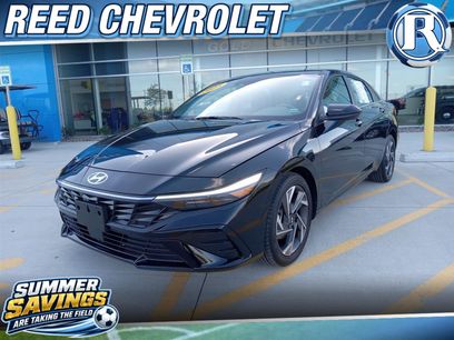 Used 2025 Hyundai Elantra SEL