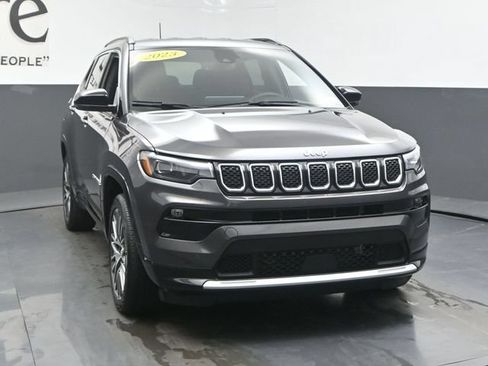 Used 2023 Jeep Compass Limited w/ Elite Group AWD/4WD image 52