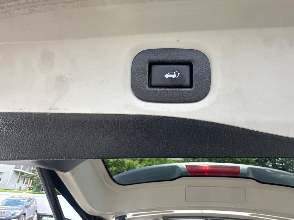 Used 2016 Nissan Rogue SL AWD/4WD image 28