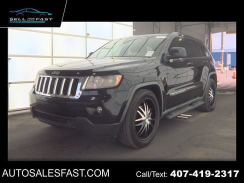 Used 2011 Jeep Grand Cherokee Laredo image 1