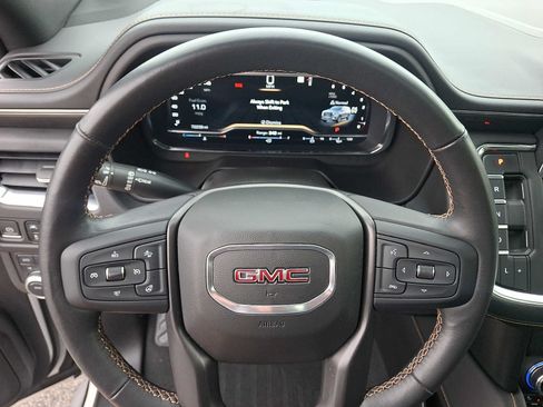 Used 2022 GMC Yukon AT4 AWD/4WD image 21