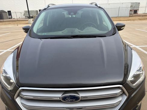 Used 2018 Ford Escape Titanium w/ Ford Safe & Smart Package image 9