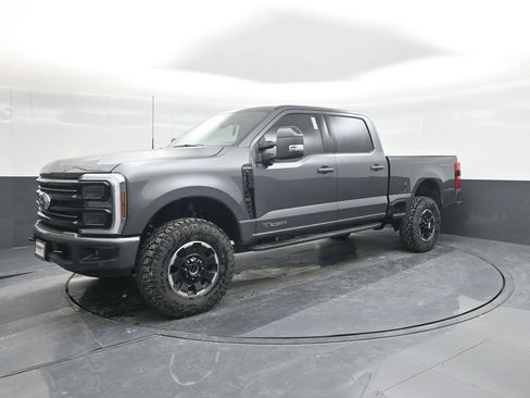 New 2026 Ford F250 Platinum w/ Tremor Off-Road Package image 33