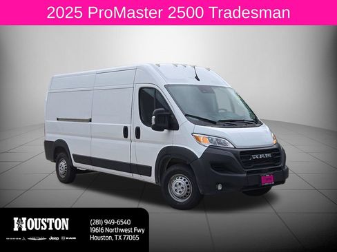 Used 2025 RAM ProMaster 2500 w/ Convenience Group FWD image 1