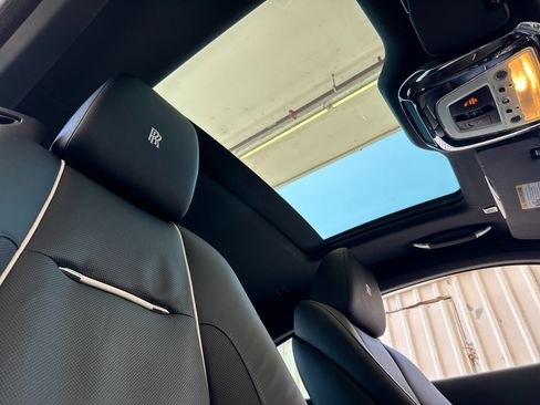 Certified 2014 Rolls-Royce Wraith RWD image 17