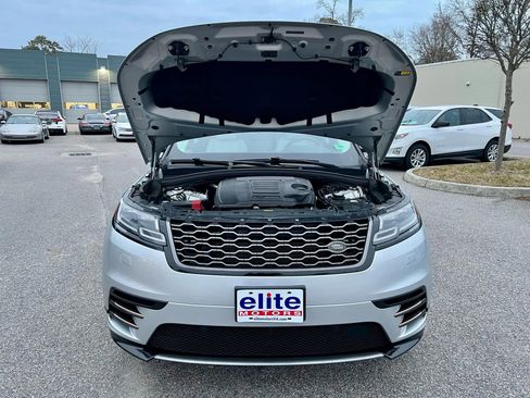 Used 2018 Land Rover Range Rover Velar R-Dynamic HSE image 9