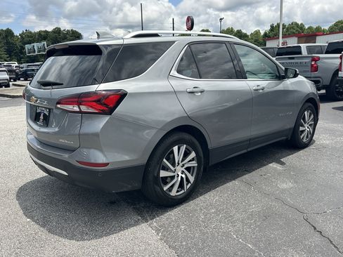 Used 2023 Chevrolet Equinox Premier FWD image 8