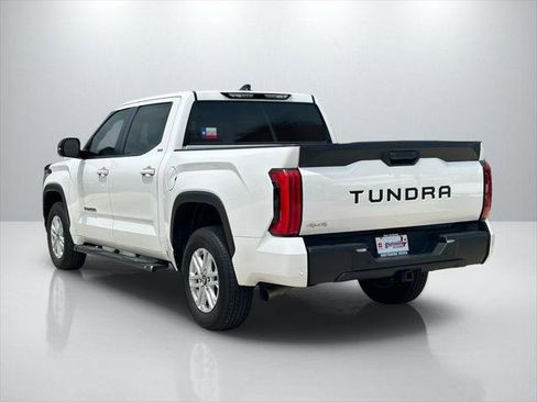 Certified 2025 Toyota Tundra SR5 w/ SR5 Premium Package AWD/4WD image 7