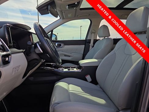 Used 2023 Kia Sorento SX Prestige image 16