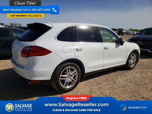 Used 2014 Porsche Cayenne S w/ Comfort Plus Package AWD/4WD image 4