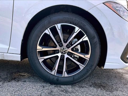 New 2025 Volkswagen Jetta Sport image 8