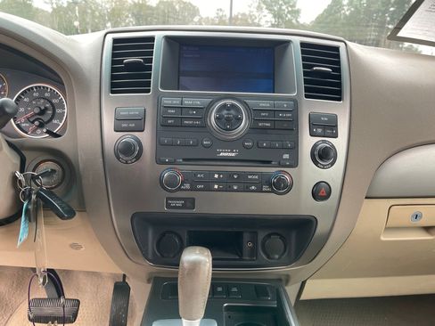 Used 2008 Nissan Armada SE w/ Drivers Preferred Pkg image 17