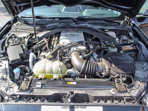 Used 2022 Ford Mustang Shelby GT500 w/ Carbon Fiber Track Pack image 16