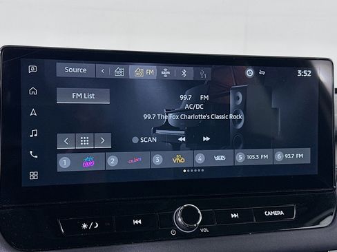 Used 2025 Mitsubishi Outlander ES FWD image 21
