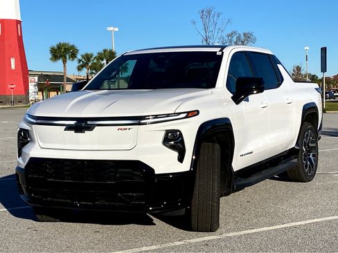 New 2024 Chevrolet Silverado EV RST image 3