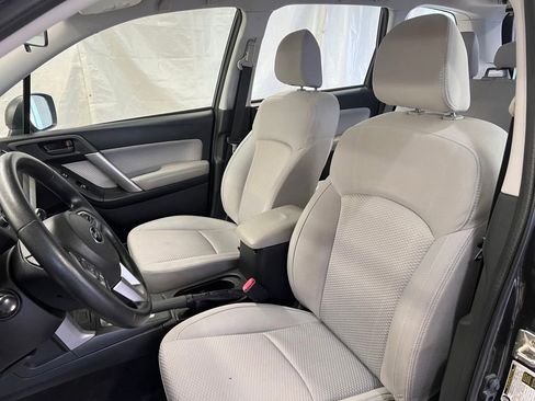 Used 2018 Subaru Forester 2.5i w/ Alloy Wheel Package image 15