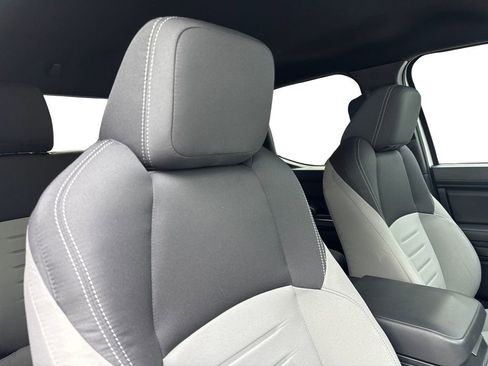 Used 2024 Toyota Tacoma TRD Off-Road AWD/4WD image 46