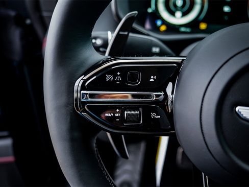 New 2025 Aston Martin DBX 707 image 19