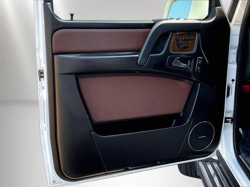 Used 2014 Mercedes-Benz G 550 image 18