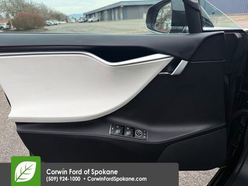 Used 2017 Tesla Model S P100D image 18
