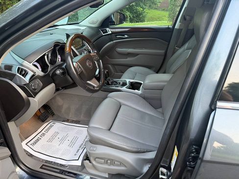 Used 2011 Cadillac SRX Luxury FWD image 12