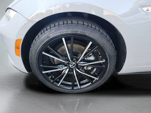 Used 2025 MAZDA MX-5 Miata RF Grand Touring RWD image 32