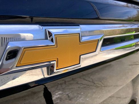 Used 2022 Chevrolet Tahoe LT w/ Luxury Package image 30