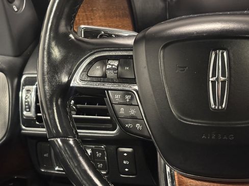 Used 2022 Lincoln Navigator L Black Label image 23