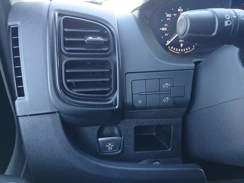 Used 2023 RAM ProMaster 2500 image 30