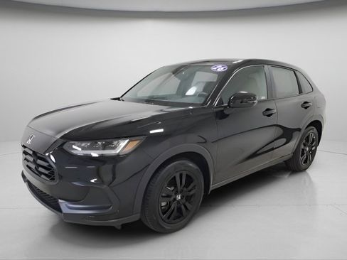 Certified 2026 Honda HR-V Sport image 8